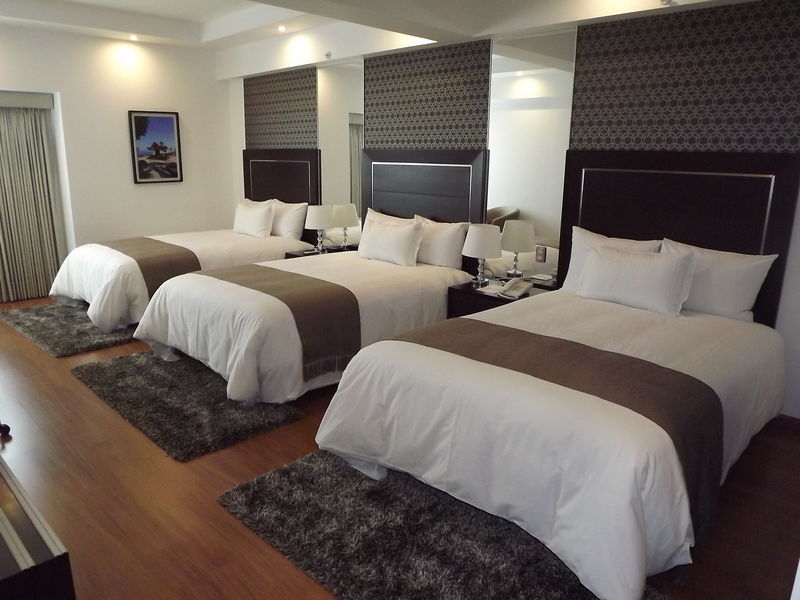 Jose Antonio Deluxe Hotel