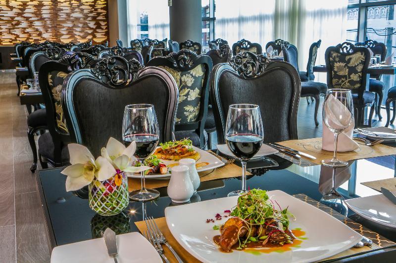 Jose Antonio Deluxe Hotel 4*